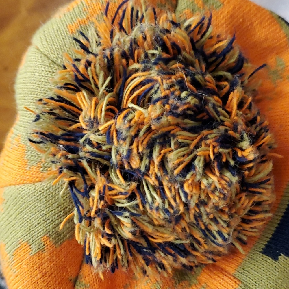 Rocks and Roots Trail Runners Association Winter Beanie - Picture 9 of 11
